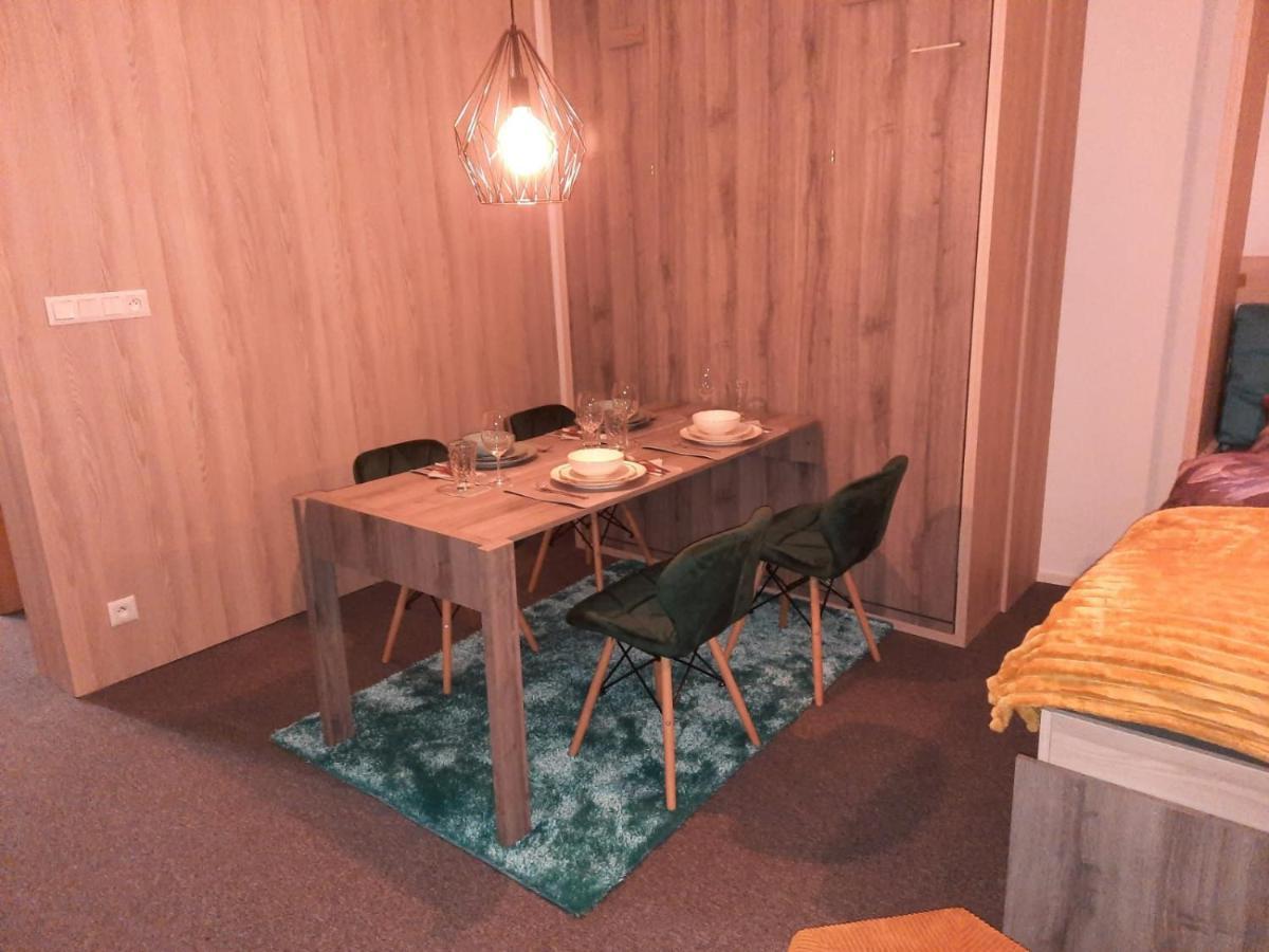 Apartman Artemis Bešeňová Exteriér fotografie